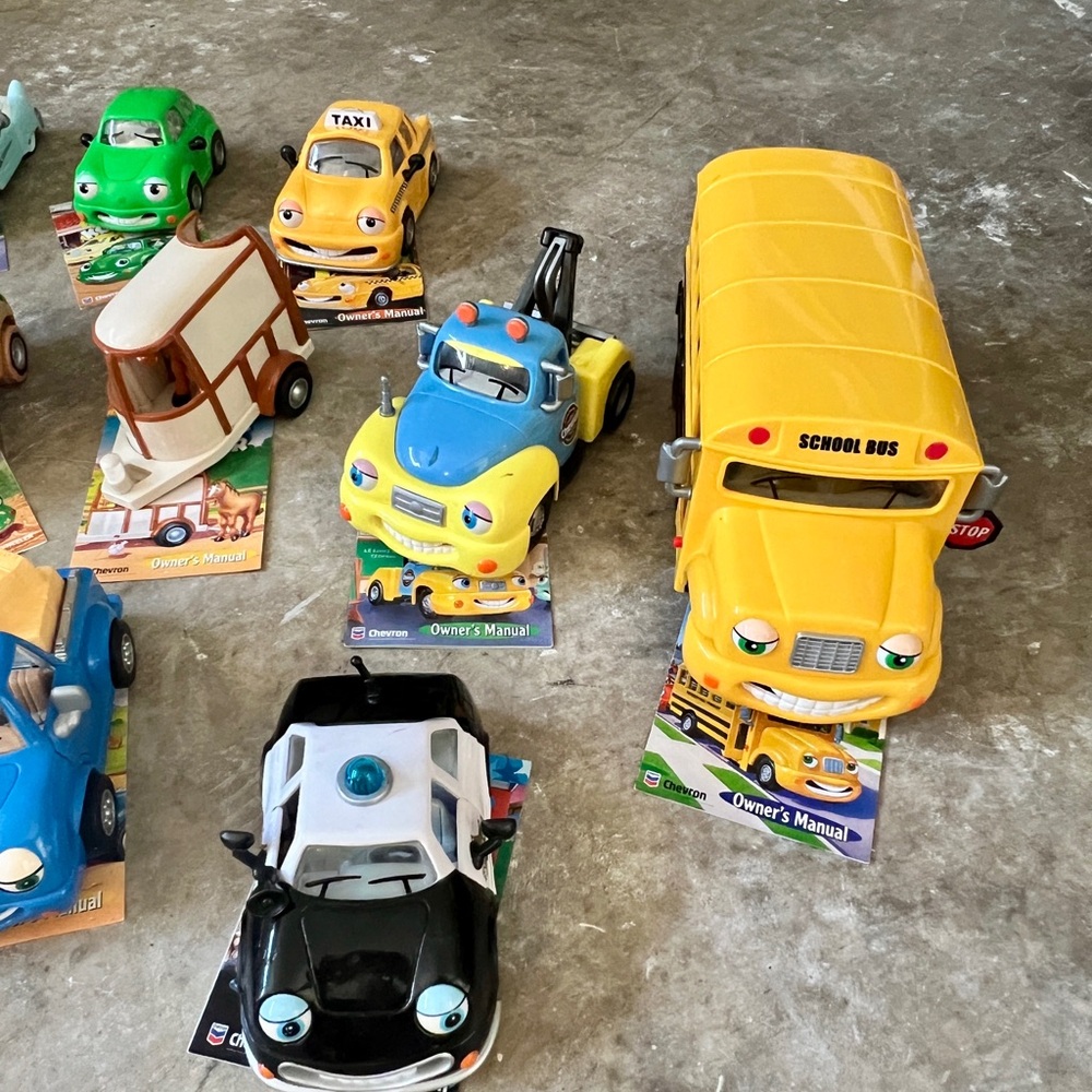 Chevron Cars Collection 25 Cars Selling as Set Dating from 1996 to 2001 - Picture 7 of 7